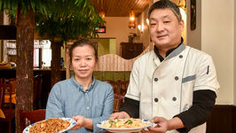  Xia et Hong Gang Wang, propriétaires du restaurant thaïlandais Sawad